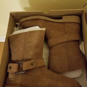 Women's UGG boots size 6